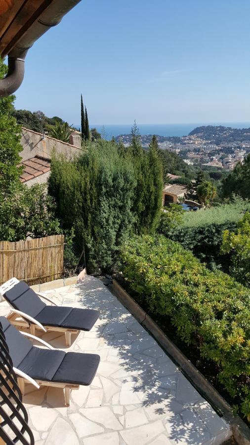 Appartement Rez De Jardin Dans Villa Vue Mer キャバレール・シュル・メール エクステリア 写真